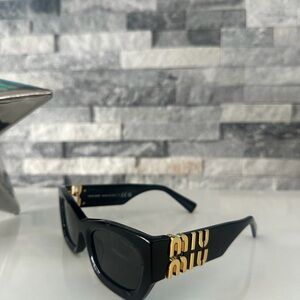 Miu Miu Sunglasses MU 09WS 1AB5S0 Black Gold Dark Grey Lens Women Authentic